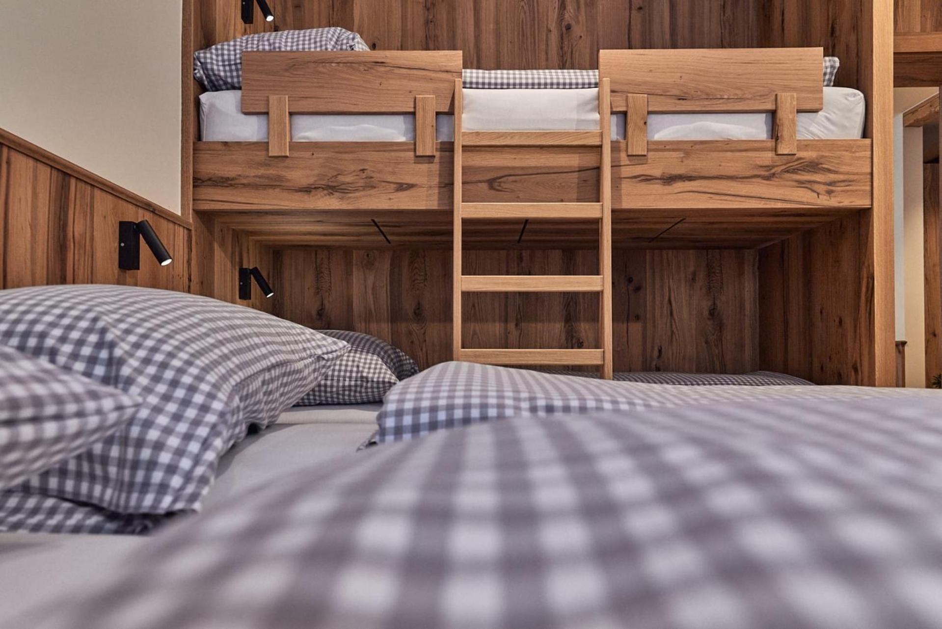 Berghaus - Hotel apartamentowy Schröcken
